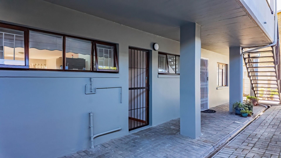 2 Bedroom Property for Sale in Mossel Bay Central Western Cape
